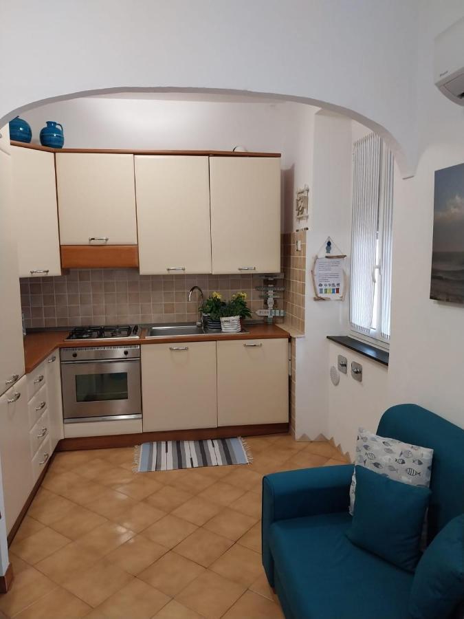 La Casa Di Via Musso Apartment นอลี ภายนอก รูปภาพ