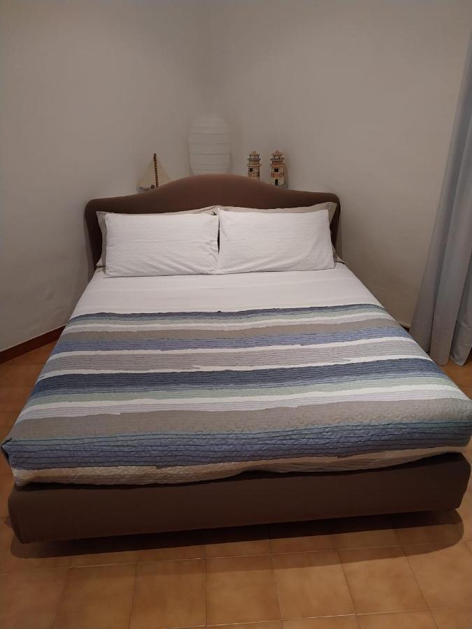 La Casa Di Via Musso Apartment นอลี ภายนอก รูปภาพ