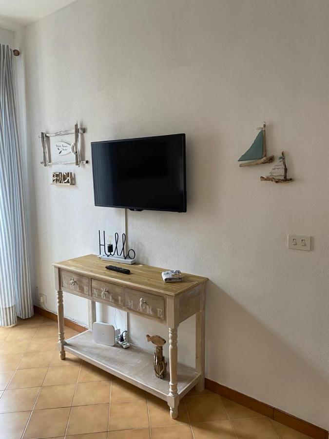 La Casa Di Via Musso Apartment นอลี ภายนอก รูปภาพ
